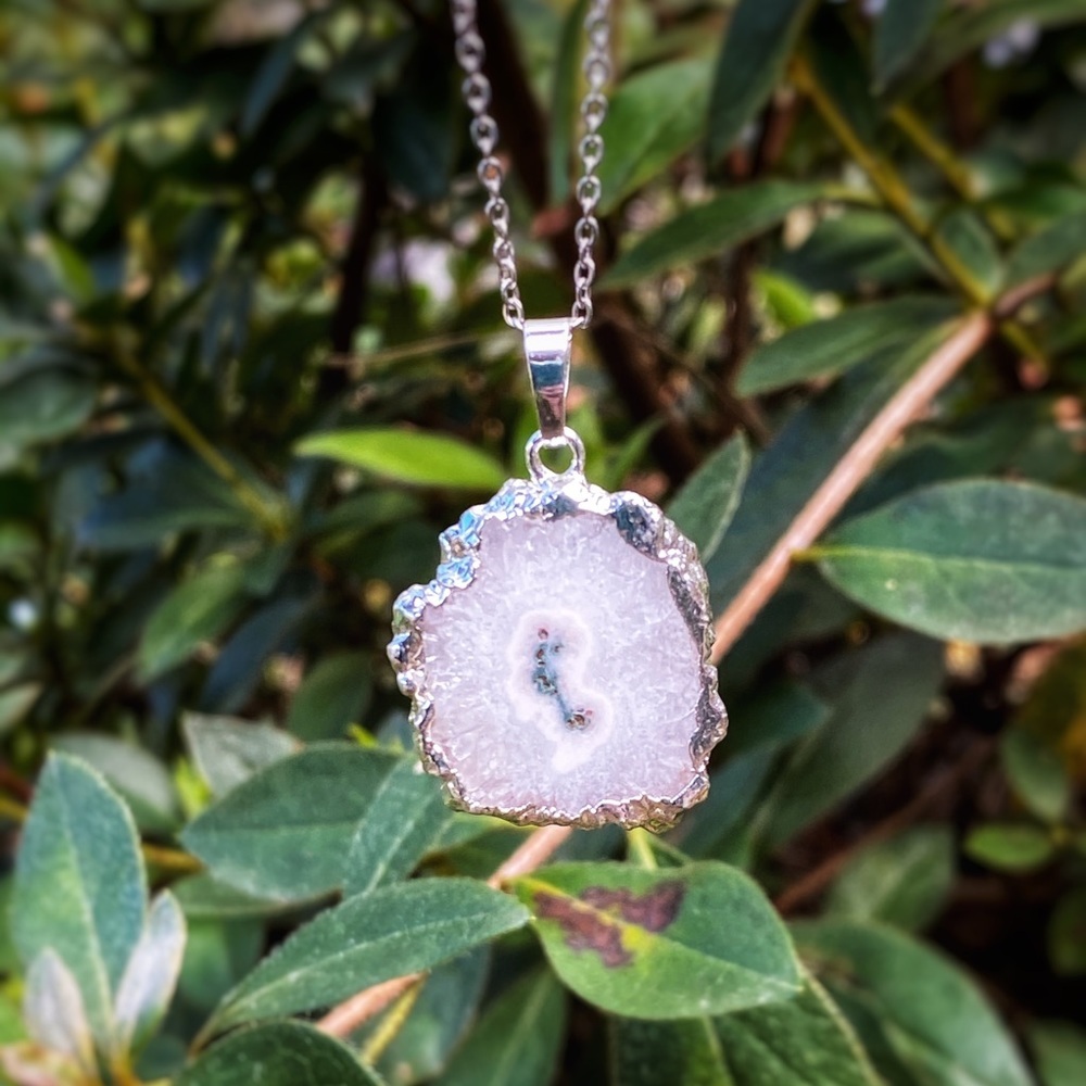 ꧁HOST PICK꧂ Solar Quartz Necklace 🪐​
